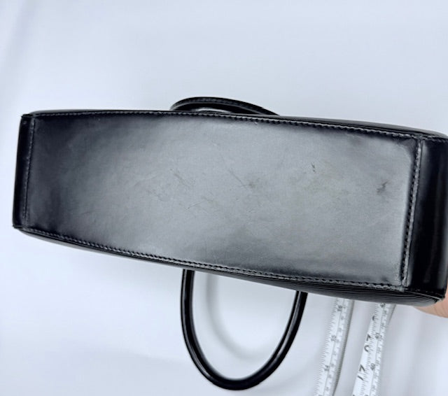 Louis Vuitton Pont Neuf PM