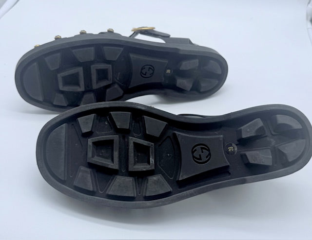 Gucci GG Crystal-Embellished Sandals