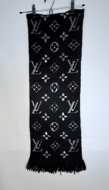 Louis Vuitton Monogram Wool Blend Scarf – Black & Silver