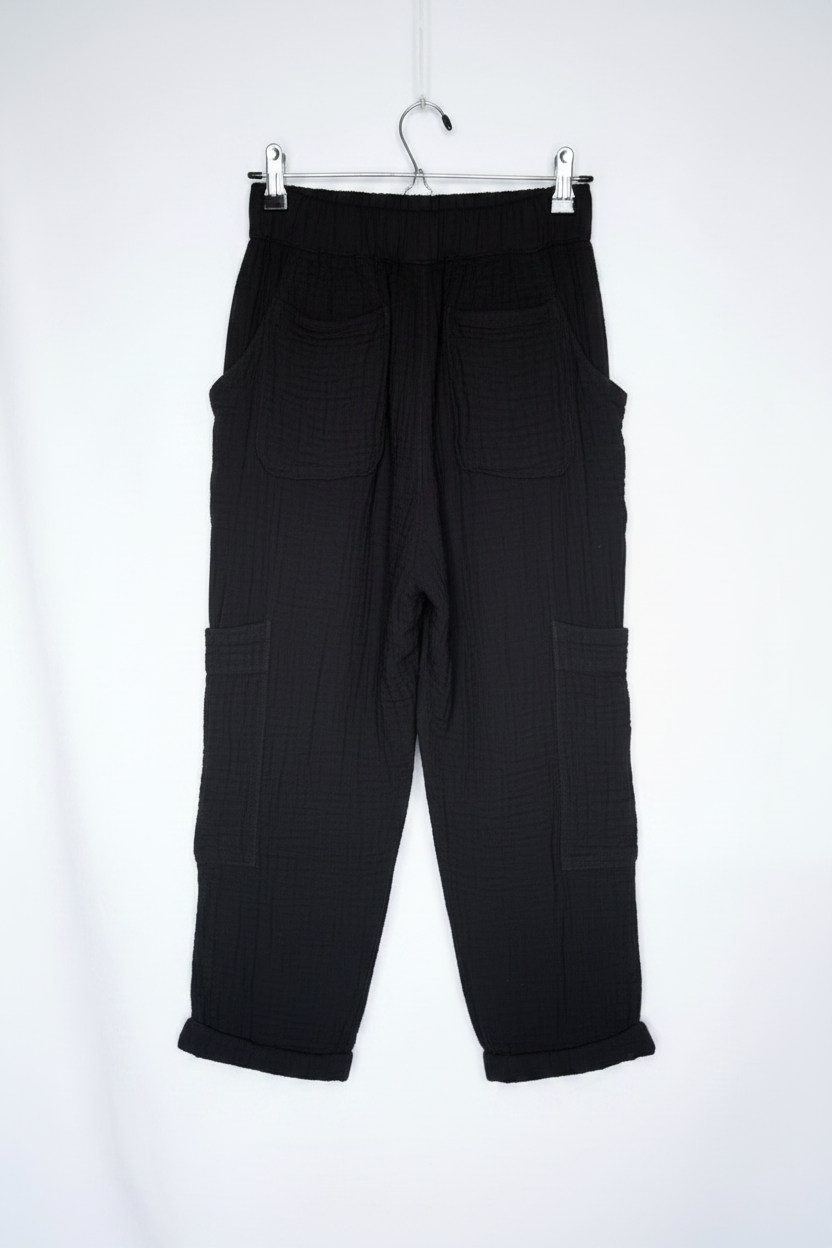 Shannon Passero Black Cropped Cargo Pants- Size XS