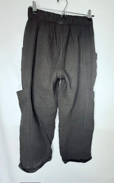 Shannon Passero Black Cropped Cargo Pants- Size XS