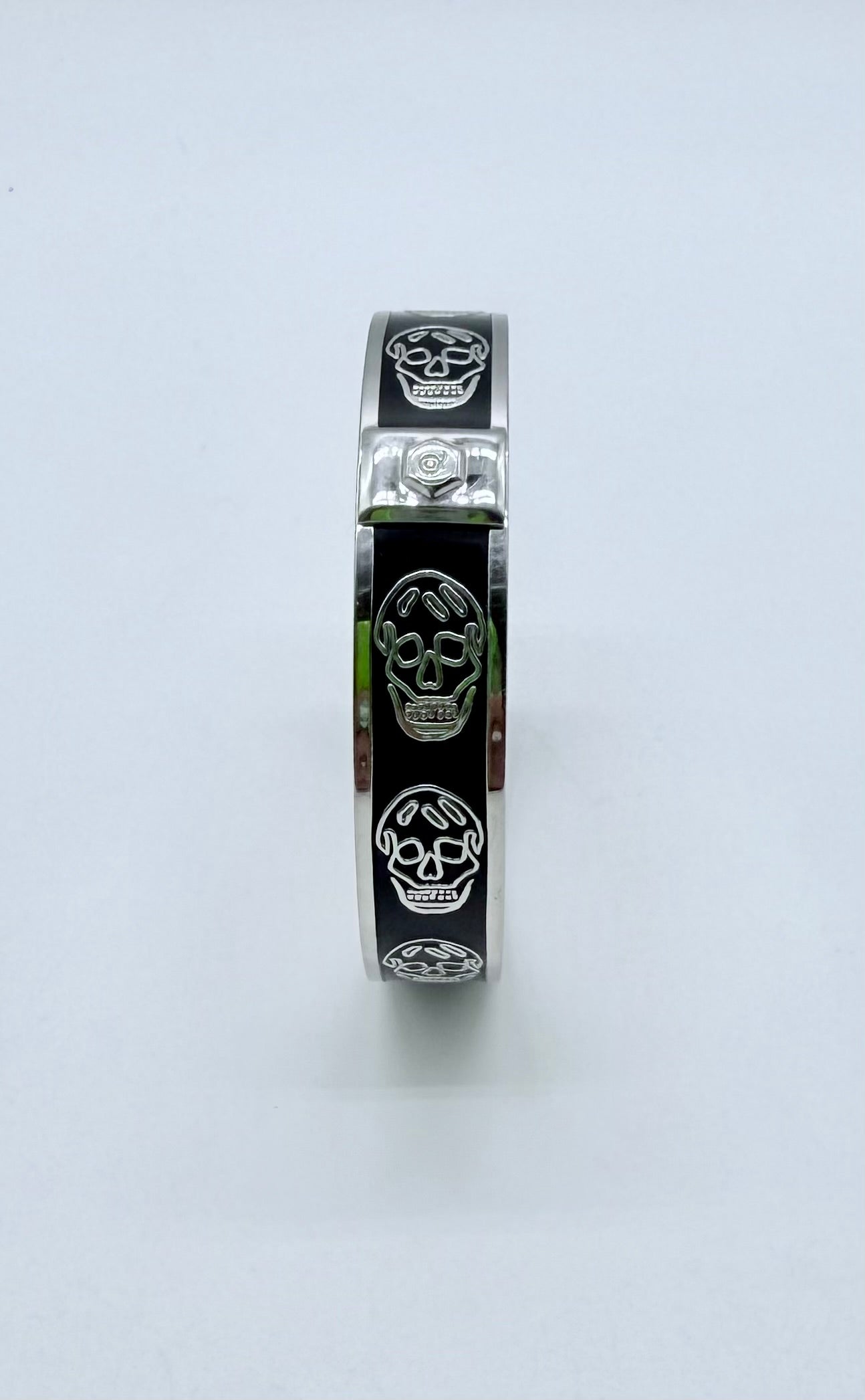 Alexander McQueen Skull Motif Enamel Bangle