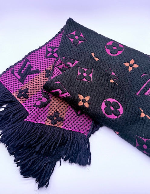 Louis Vuitton -Logomania Shine Scarf
