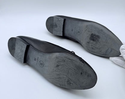 Chanel Classic CC Ballet Flats – Black Leather & Patent