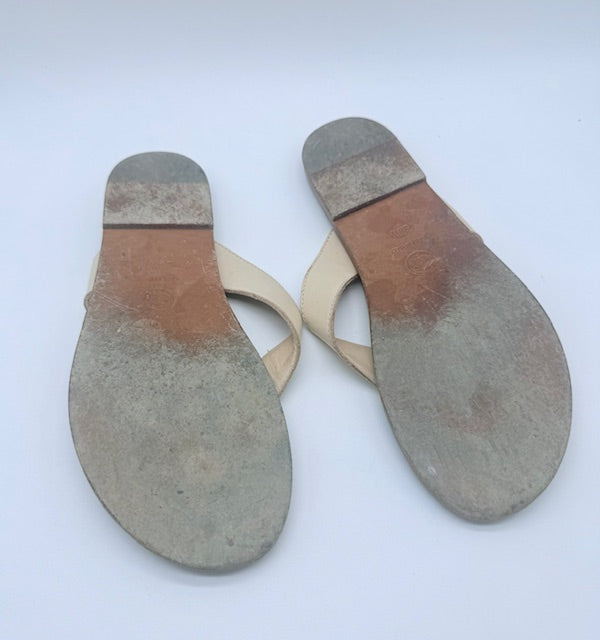 Chanel Leather Flip-Flops Size EU 38.5