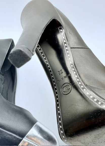 Chanel Black Leather Cap-Toe Platform Pumps Size EU 38