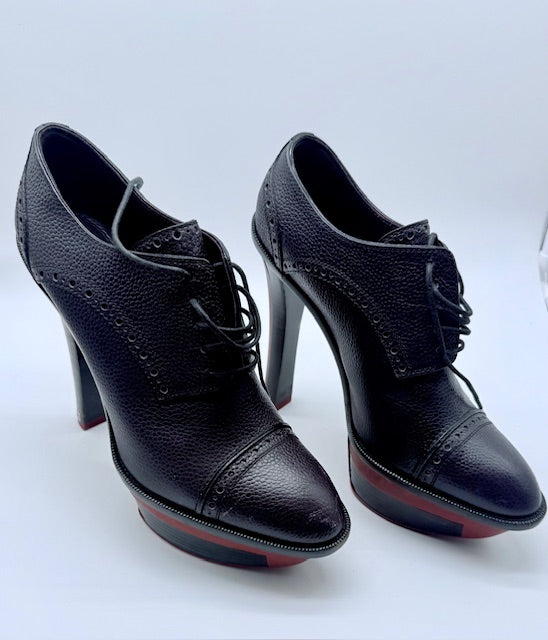 Louis Vuitton Leather Lace-Up Platform Heels Size EU 39